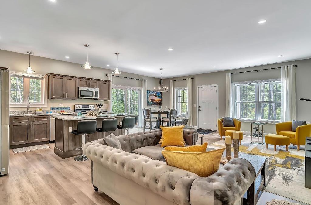 Bayville House | Shipbuilder’s Retreat Sleeps 6, 5 mins to Harbor