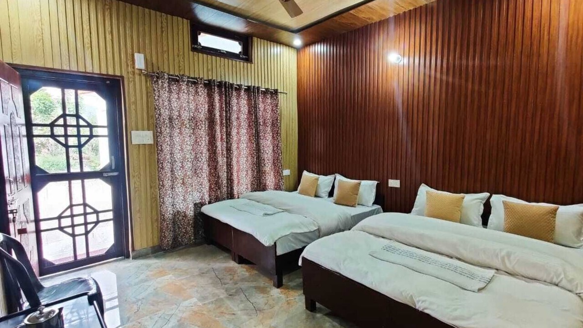 Guptkashi Hotel | Shiv Vilas palace
