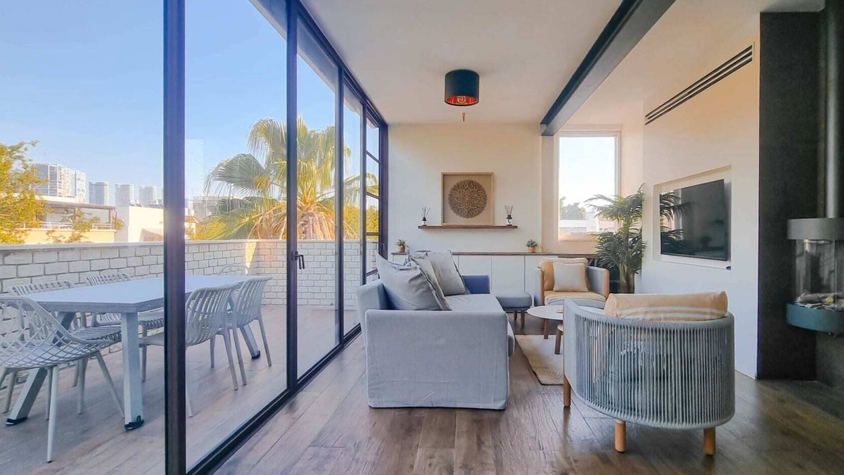 Tel Aviv City Center Apartment | Shlomo HaMelekh Topaze