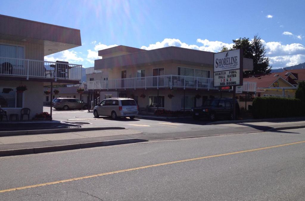 Okanagan-Similkameen Hotel | Shoreline Resort Condominiums