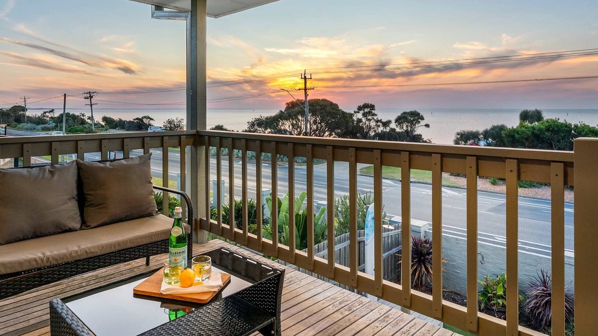 Safety Beach House | Shoreline Sanctuary - Panoramic Views, Spa, Tennis