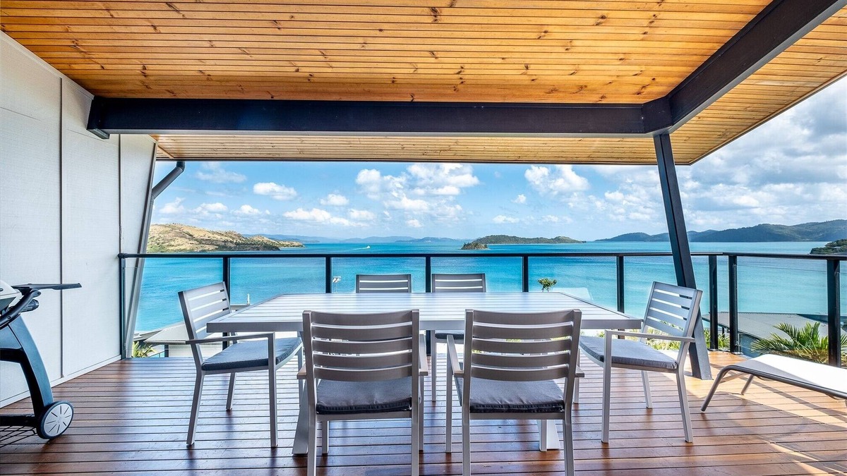 Hamilton Island Apartment | Shorelines 28 Premium
