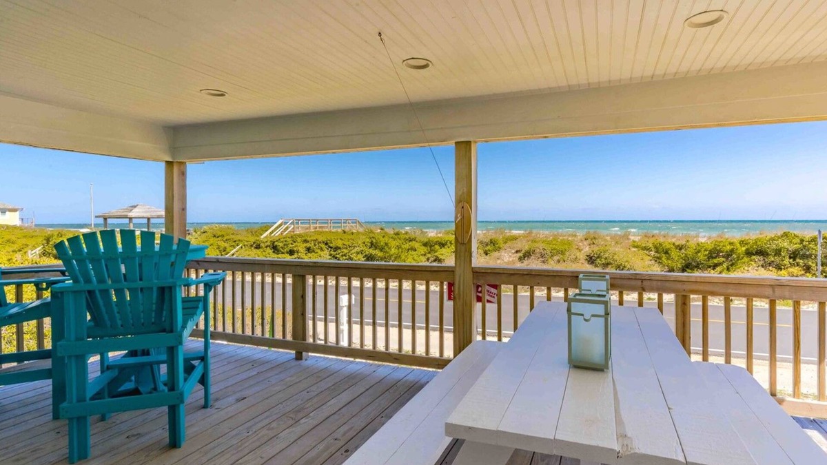 Surf City House | Shoreside Cottage - Classic 2 BR Beauty - Amazing Views from Covered Porch! Dog