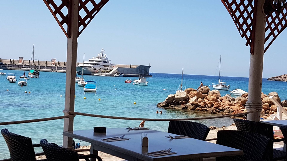 Calvia Apartment | SHORT BREAKS ALSO AVAILABLE - Exclusive Spacious Apartment Directly on Beach