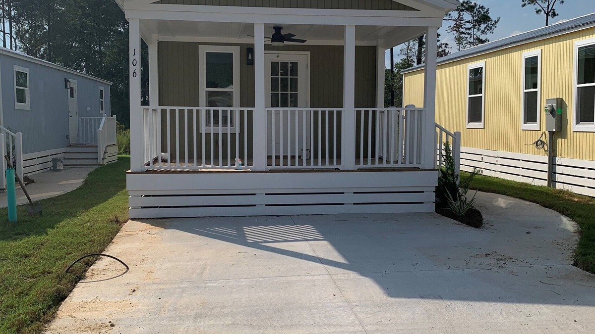 Freeport Cottage | Short drive to the beautiful 30-A beaches!nCozy Riverwalk Landing Cottage 9-I