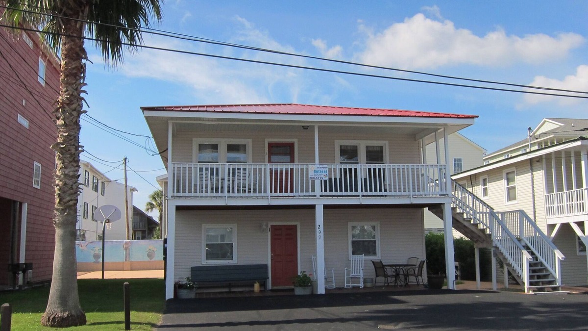 Cherry Grove Beach House | Short walk to Beach- 2 Bedroom/1 Bath Duplex2 (upstairs)w/pool access
