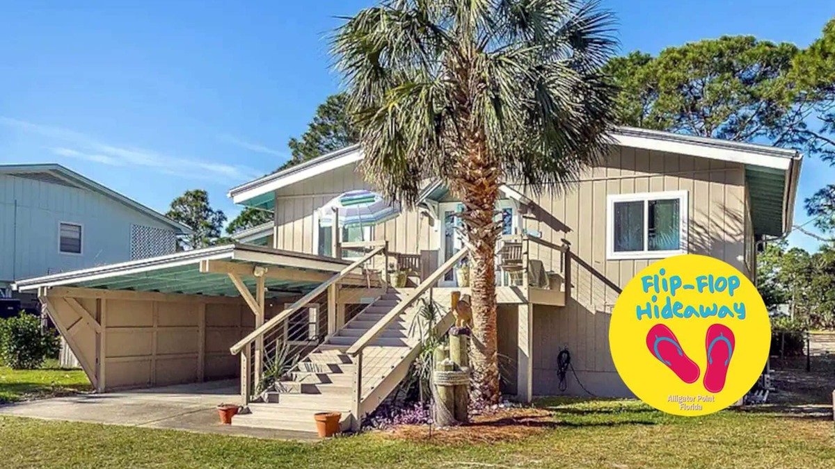 Alligator Point Cottage | ☼ Short Walk to Beach! Canal Front w/Game Room @ Flip-Flop Hideaway