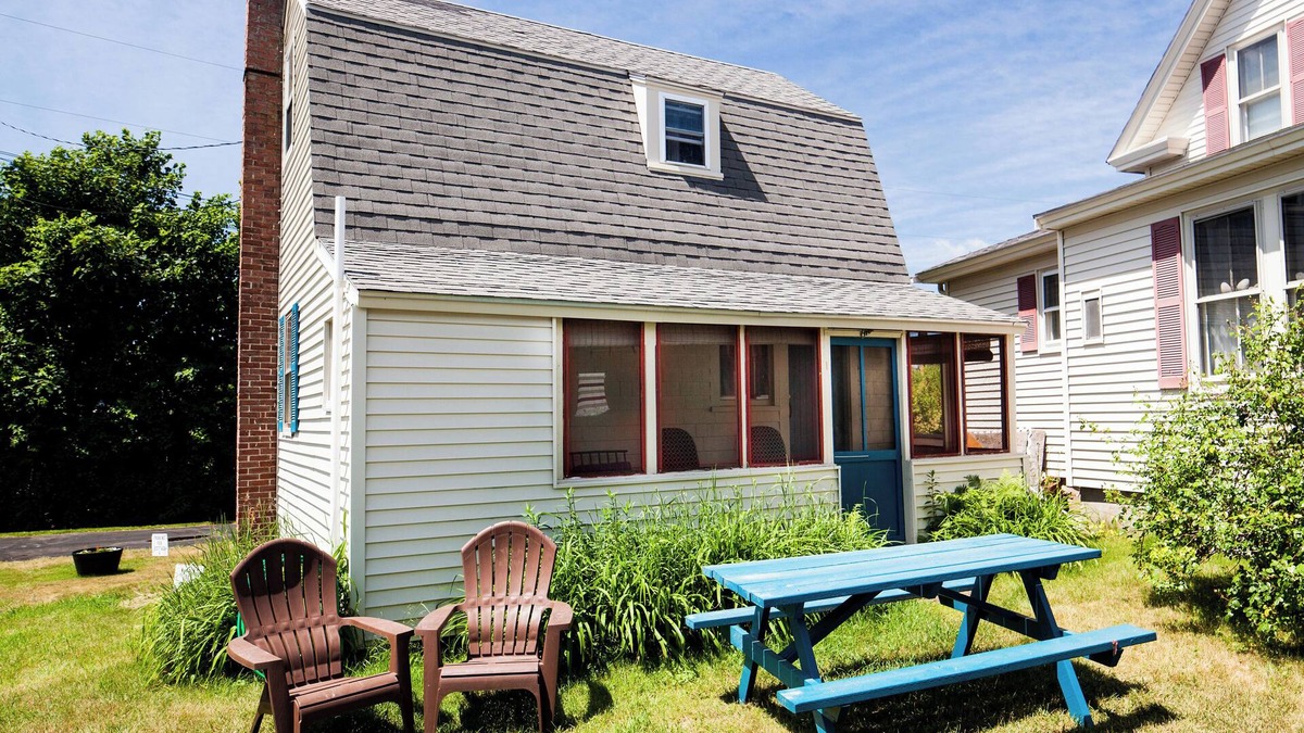 York Beach Cottage | Short Walk to Short Sands & Long Sands! Affordable Vacation in York! #1