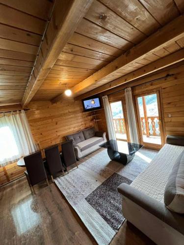 Pejë Apartment | Shpella e madhe - Villa Standard