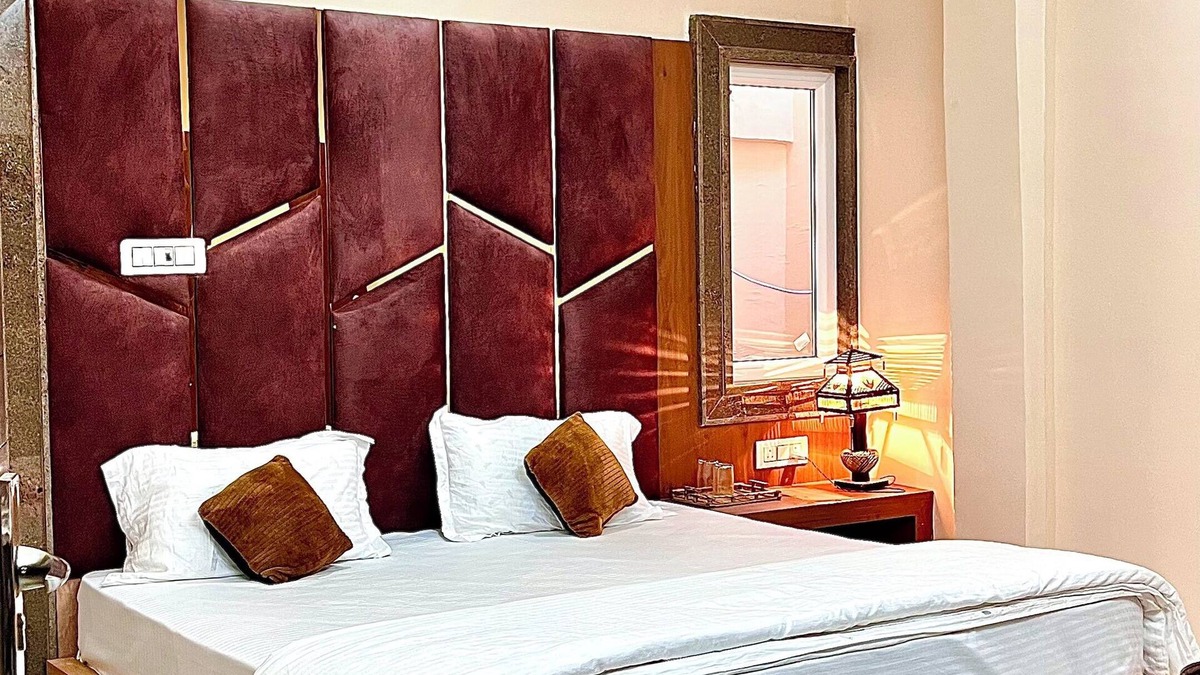 Orchha Hotel | shree laxmi palace