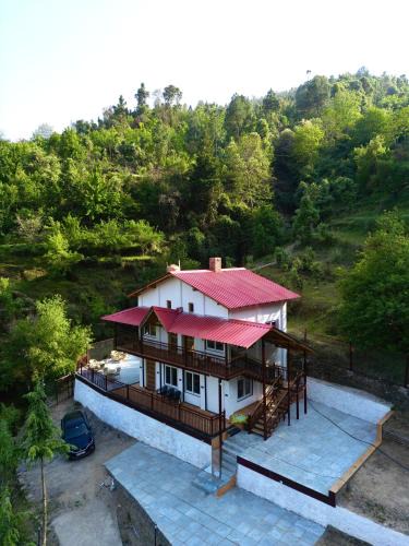 Mukteshwar House | Shree Mukund Homestay