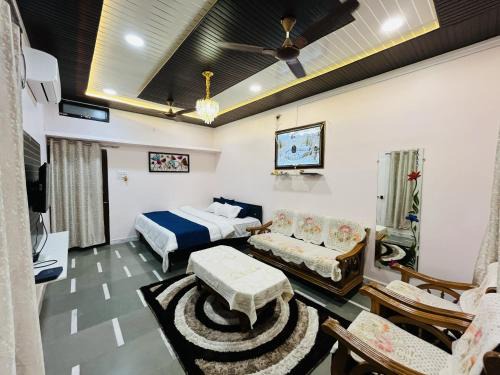 Ujjain House | Shrilok Kutir - 2BHK Homestay