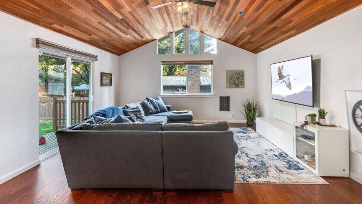 Westgate House | Shuffleboard Shack, EV Charger, fenced yard & A/C!