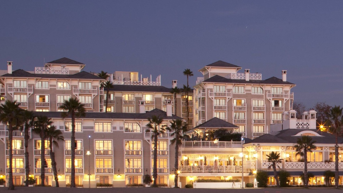 Downtown Hotel | Shutters on the Beach