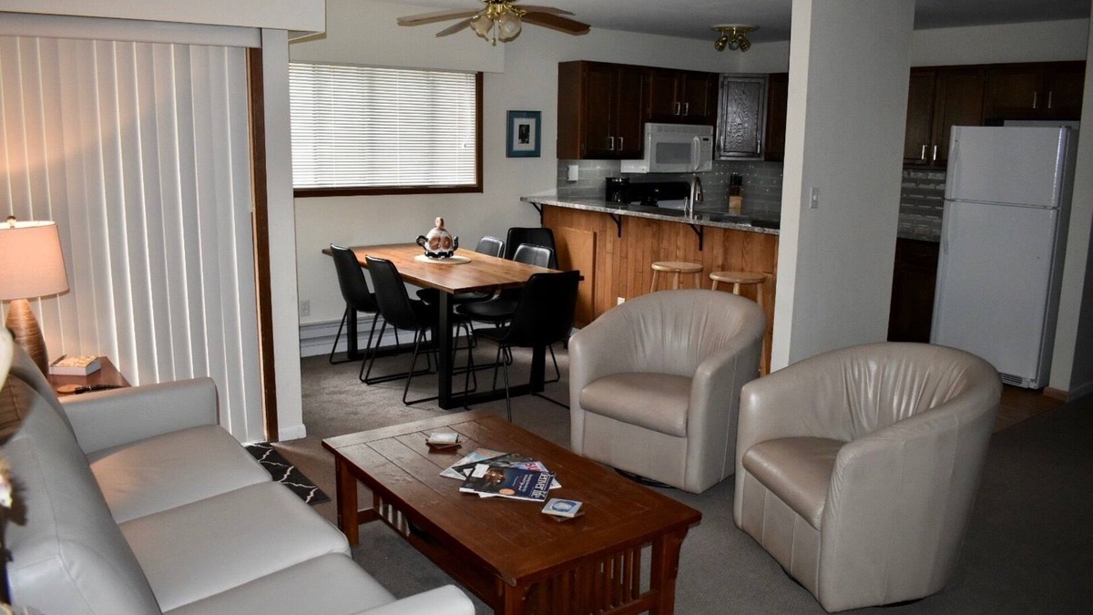 Keystone Condo | Shuttle Bus. Picturesque. King Bed. Updated. Parking