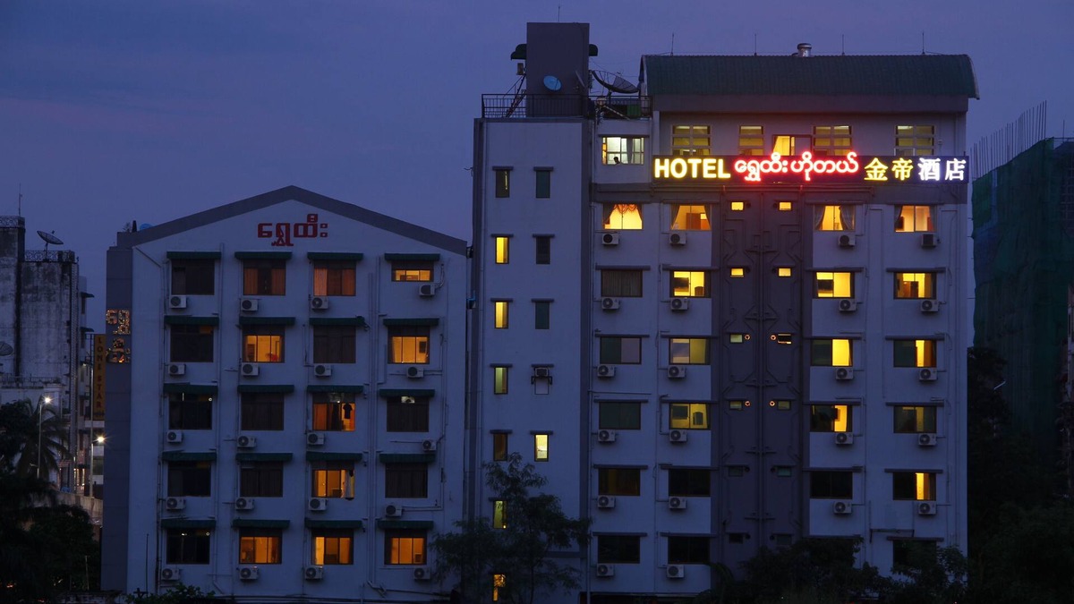 Mayangone Hotel | Shwe Htee Hotel Yangon