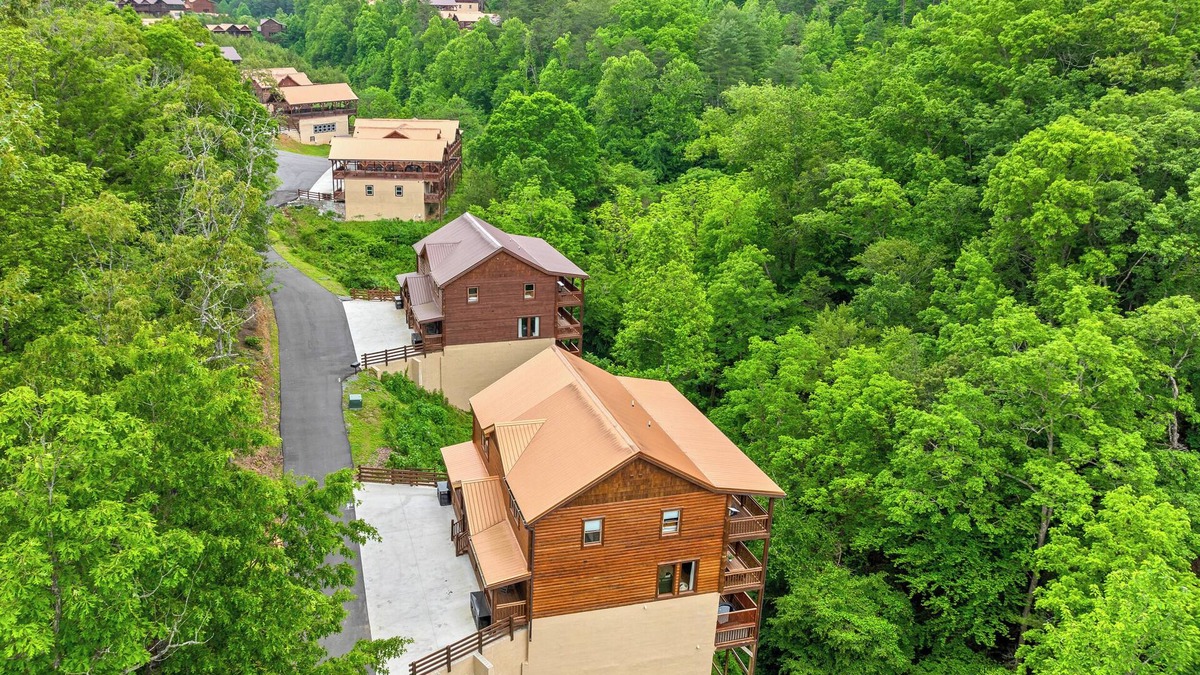 Caton Cabin | Side by Side Cabins - Sleeps 48 - Close to Pigeon Forge - Indoor Pools and Games