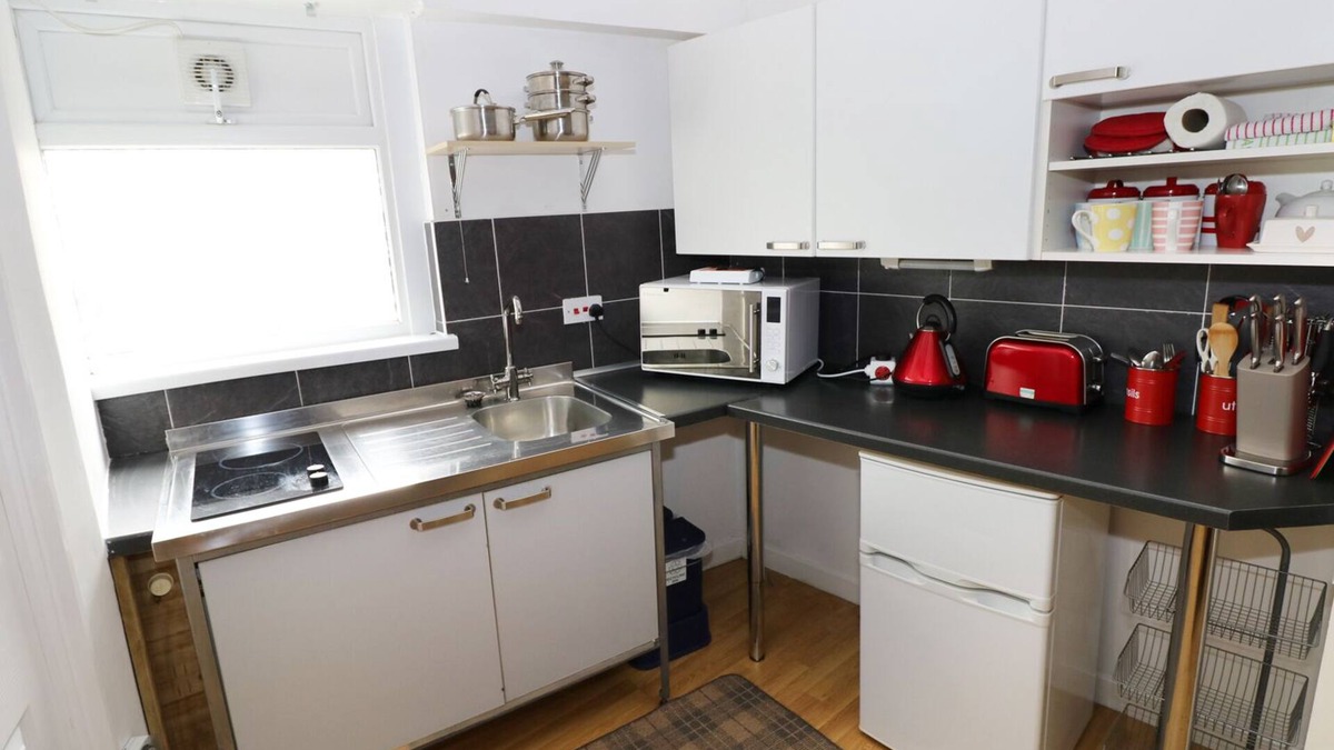 Ystradgynlais Cottage | SIED YR ARDD, pet friendly, country holiday cottage in Ystradgynlais