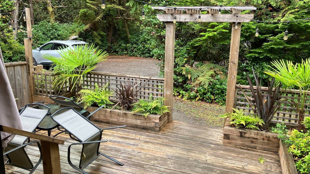 Tofino Apartment | Sienna’s Tree House #1