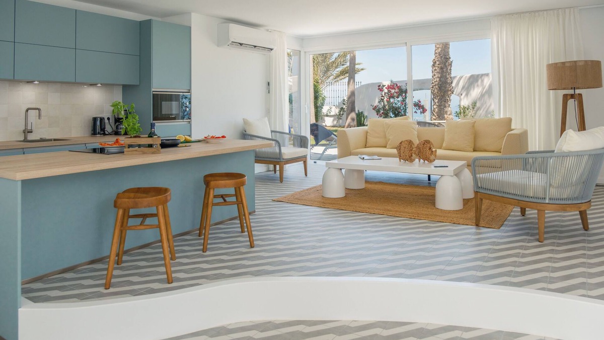 Playa del Ingles House | Sierra del Mar - Vista Monte, directly on the dunes with pool, patio and garden