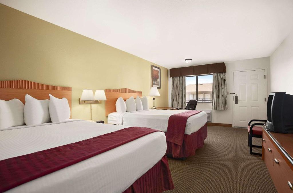 Sierra Vista Hotel | Sierra Inn