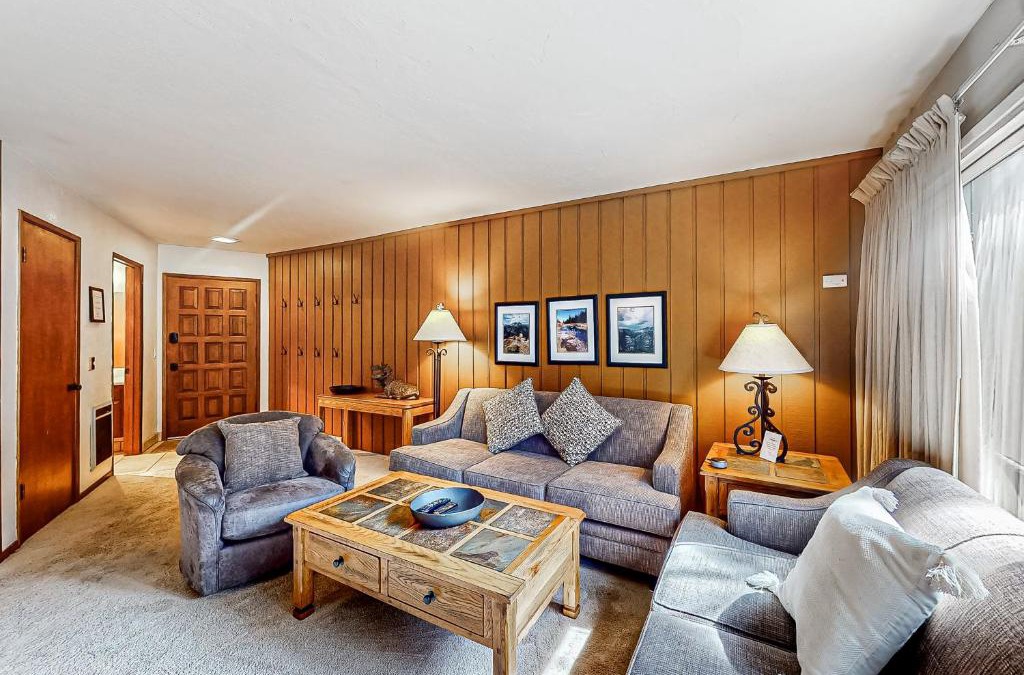 Mammoth Lakes Apartment | Sierra Park Villas 39 H