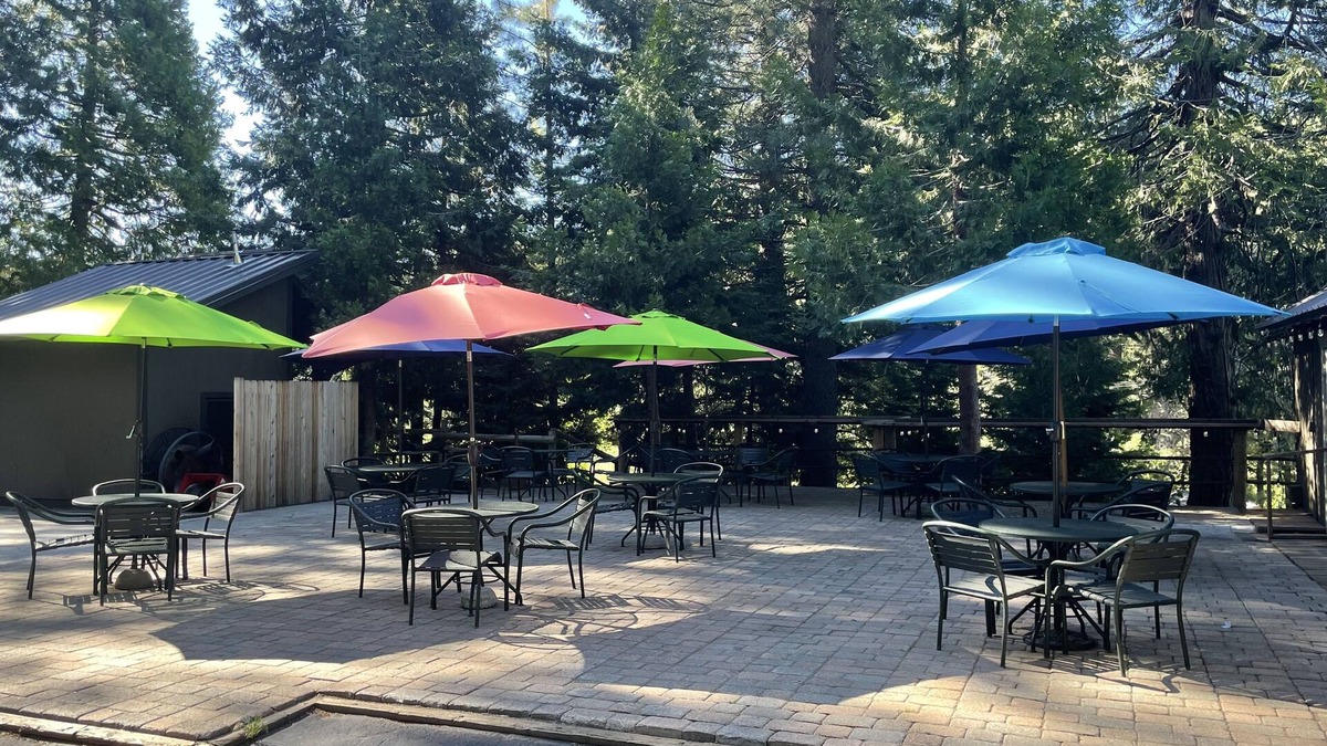 Emigrant Gap Hotel | Sierra Woods Lodge