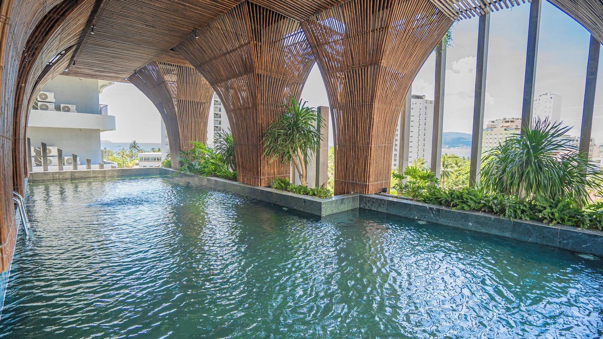 Tran Phu Beach Hotel | Signature Hotel Nha Trang