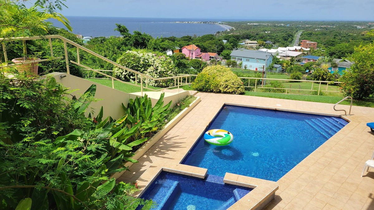 Lambeau Villa | Sikse · Hilltop Villa with Panoramic Views