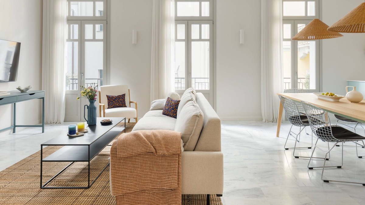 Athens City Centre Hotel | Silk n Cotton