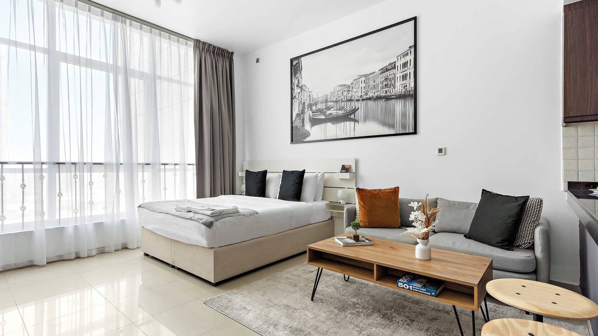 Abu Dhabi Apartment | Silkhaus Hydra Avenue | Large Studio by Reem Park