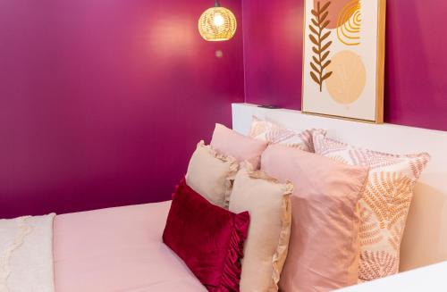 Troyes Apartment | Siloé - Balnéo - Stationnement gratuit dans la rue- Gare 10 min à pied