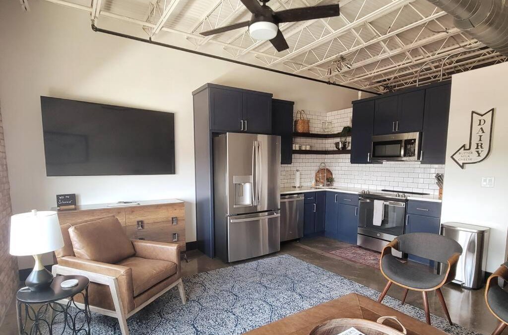 Brazos Apartment | Silo View - heart of downtown