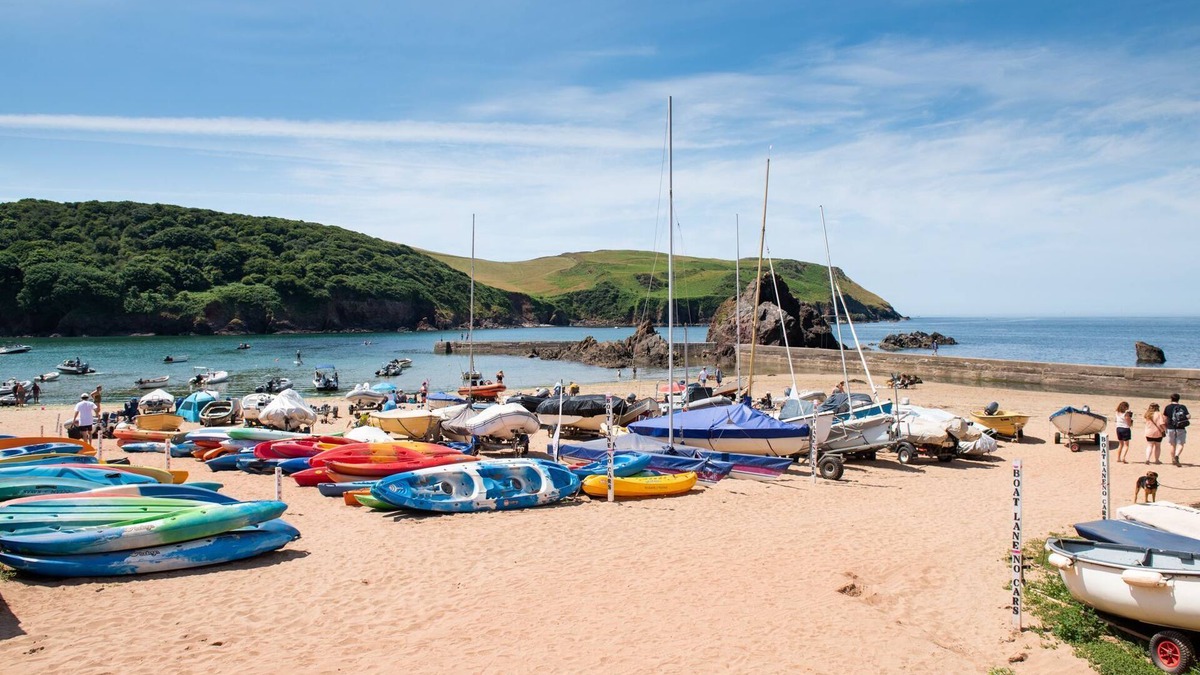 Hope-Cove Apartment | Silver Cove - a luxury coastal apartment just moments from the beach