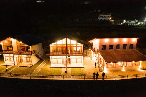 Nainital Hotel | Silver fern by the Hillside