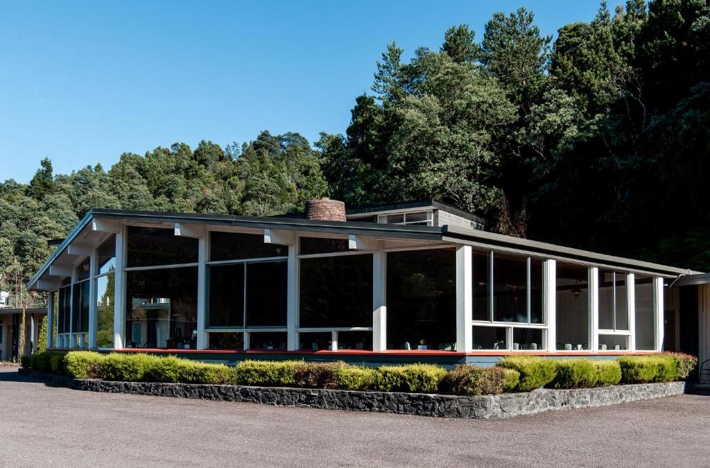 Queenstown Hotel | Silver Hills Motel