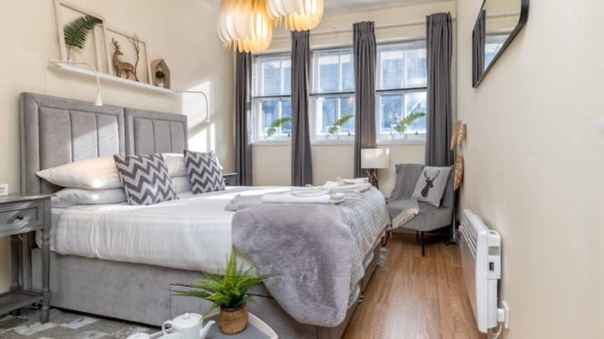 Central Aberdeen Apartment | Silver Stone Suite - in the heart of Aberdeen
