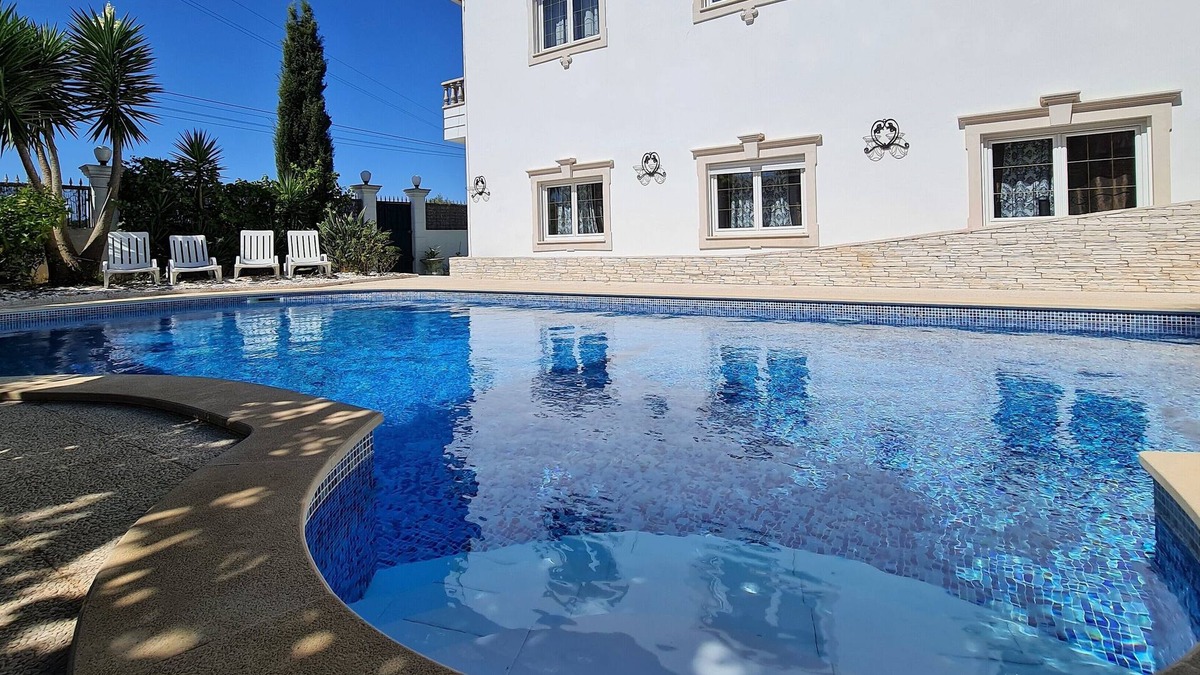 Arnal Villa | Silver Village Residence