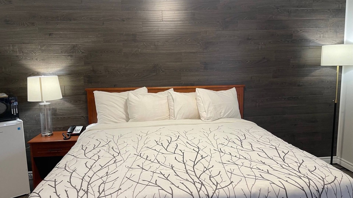 Midland Hotel | Silverstar Motel