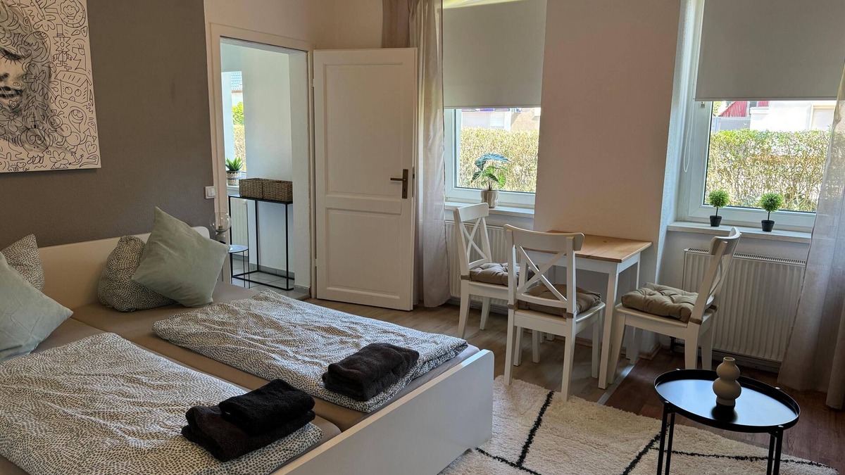 Ortslage Trotha Apartment | Simple apartment "Hannes" in Halle including parking space