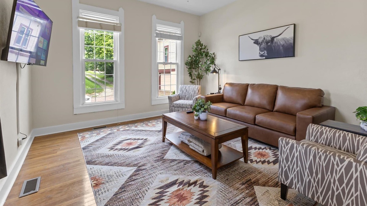 Holy Cross House | Simple Comfort | 1 Bed, 1 Bath Near Downtown Indy
