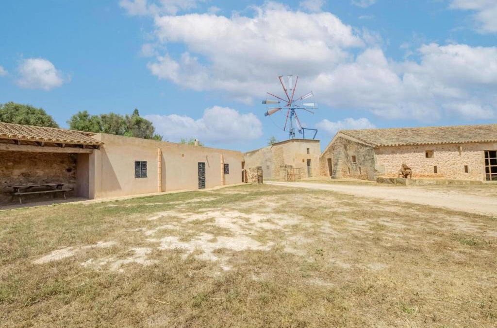 Campos House | Simple house in super location with private access to the most beautiful beach