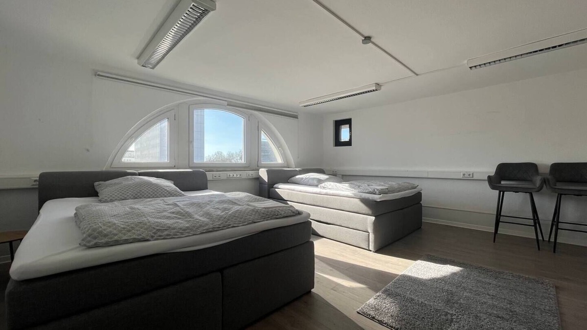 Karlsruhe City Centre Apartment | Simplex Apartments am Ettlinger Tor | 5-Bedrooms