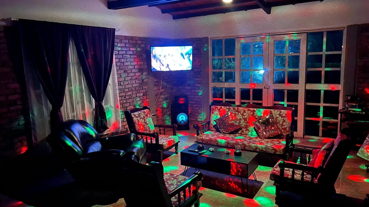 El Eden Ski Chalet | Simplicidad Campestre: Casa para Desconectar