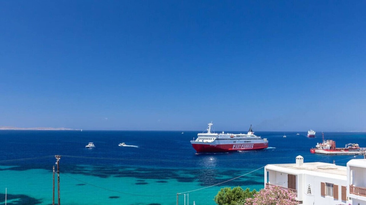 Tourlos Apartment | Simplicity, elegance and minimalism in Mykonos