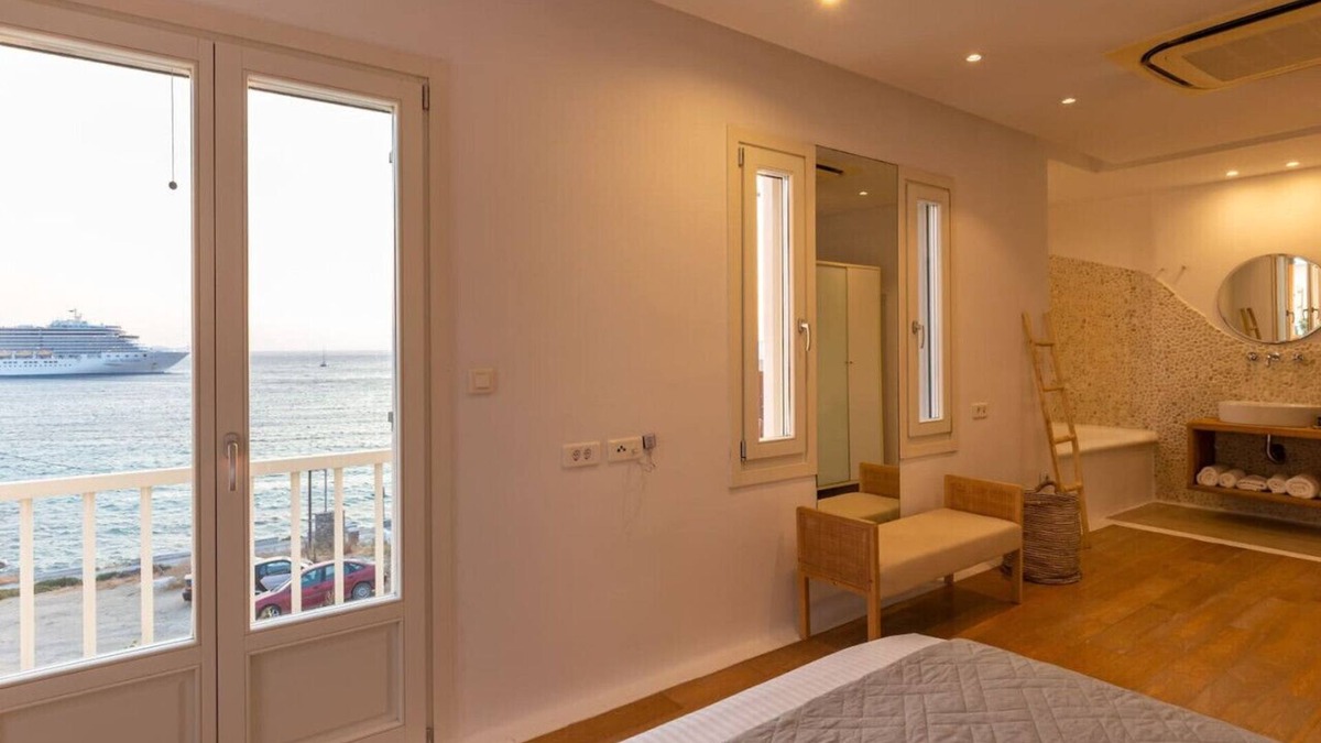 Tourlos House | Simplicity, elegance and minimalism in Mykonos