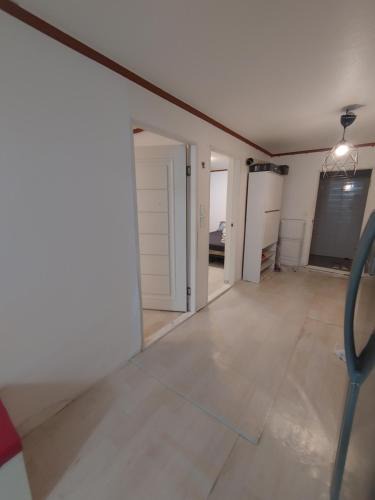 Sinchon-dong Apartment | Sinchon House close to the airport