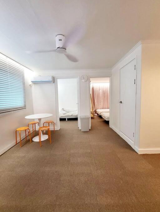 Sinchon-dong Apartment | Sinchon Station Line 2 Exit 3 and 4 min three-room hongdae
