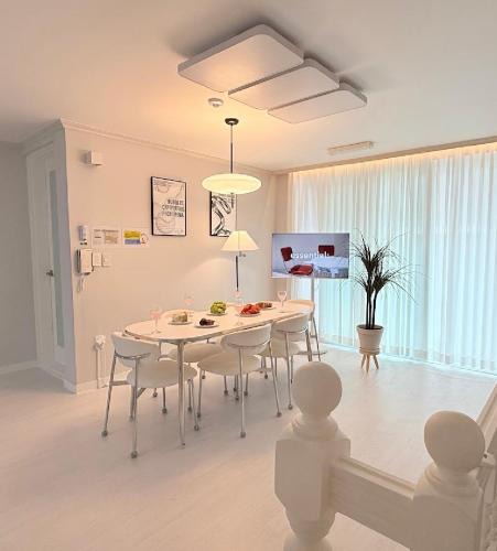 Jowon-dong Apartment | Sindaebang Station Guro Digital Complex Station 8 minutes on foot Hongdae Gangnam 20 minutes Seongsu 35 minutes Family Friendship Trip Queen 4