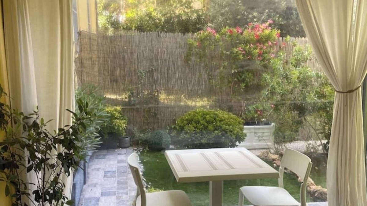 Livorno House | Sine, Paradise Inn